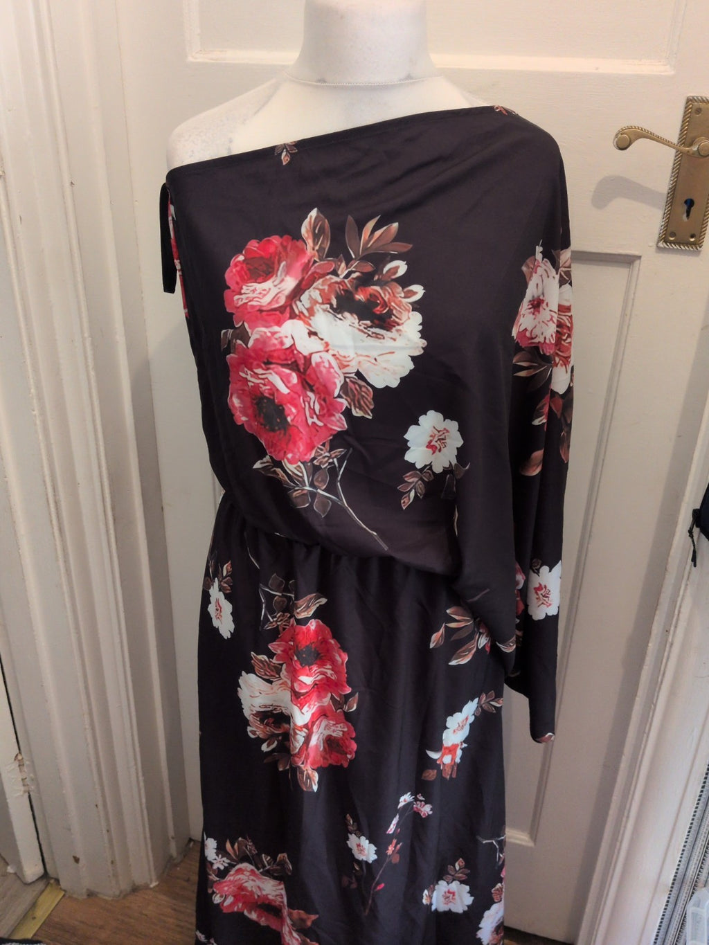 Chicme Medium Black Floral Off The Shoulder Long Length Dress