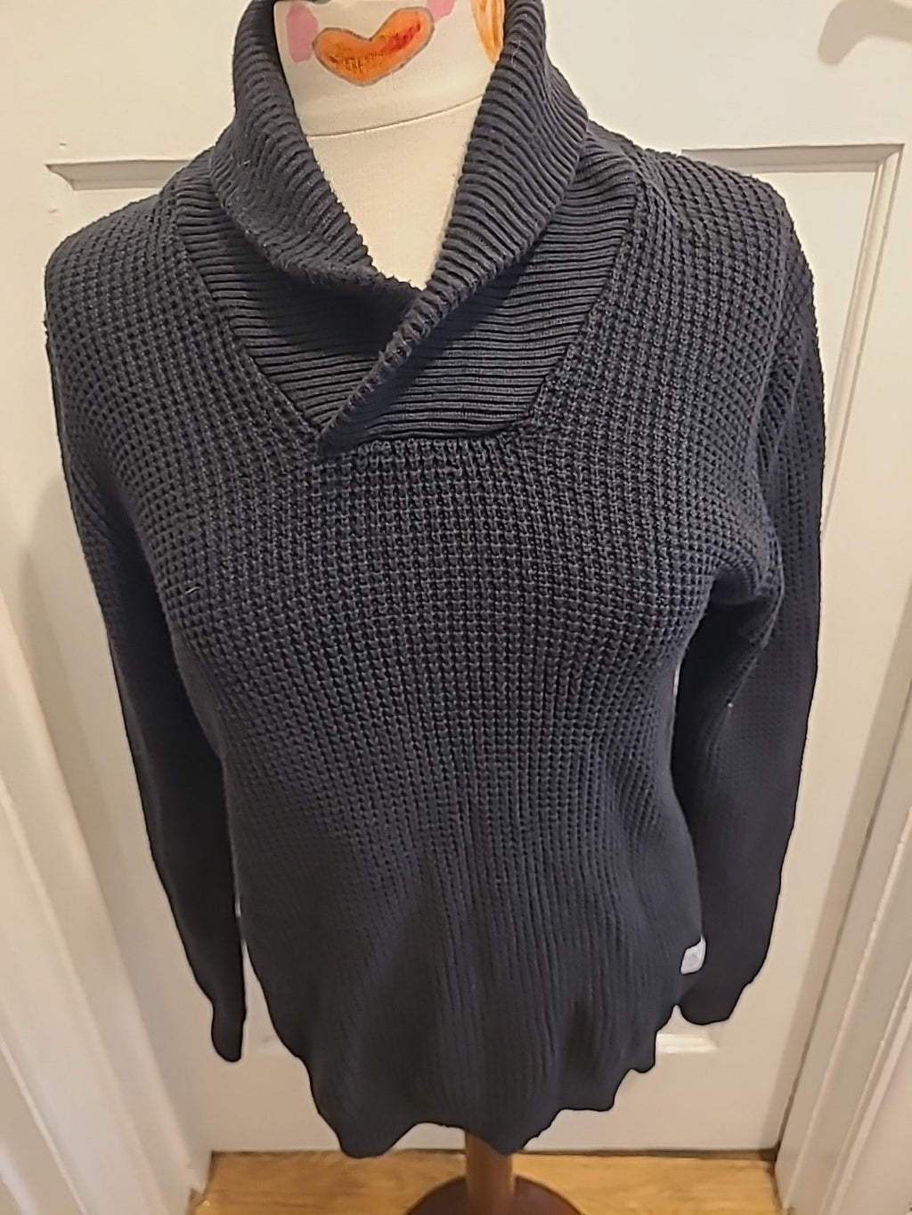 Mens Rebel Size Medium Black Long Sleeved Pullover Jumper