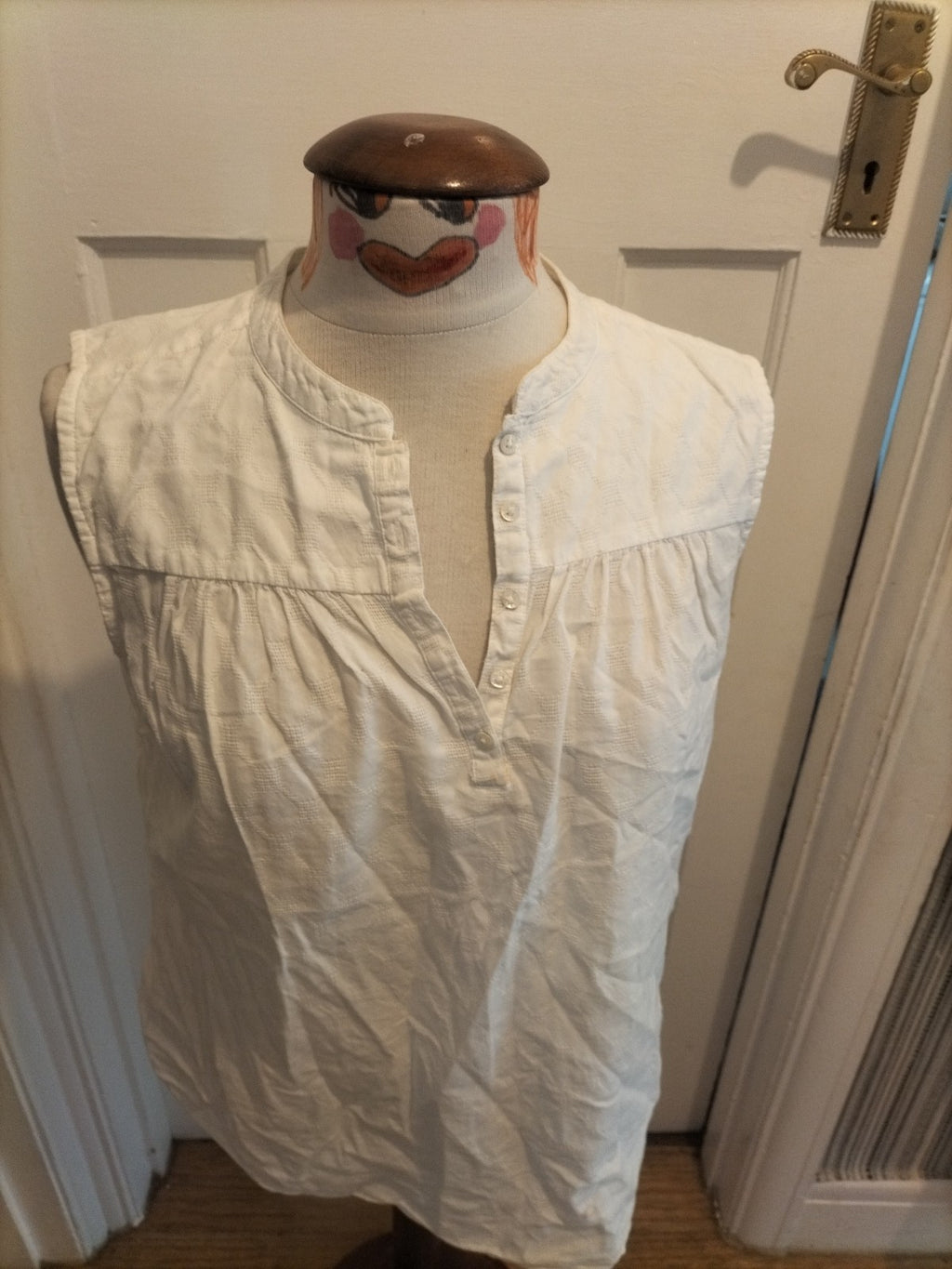 Ladies He Loves Me Size 12 White Sleeveless Tshirt