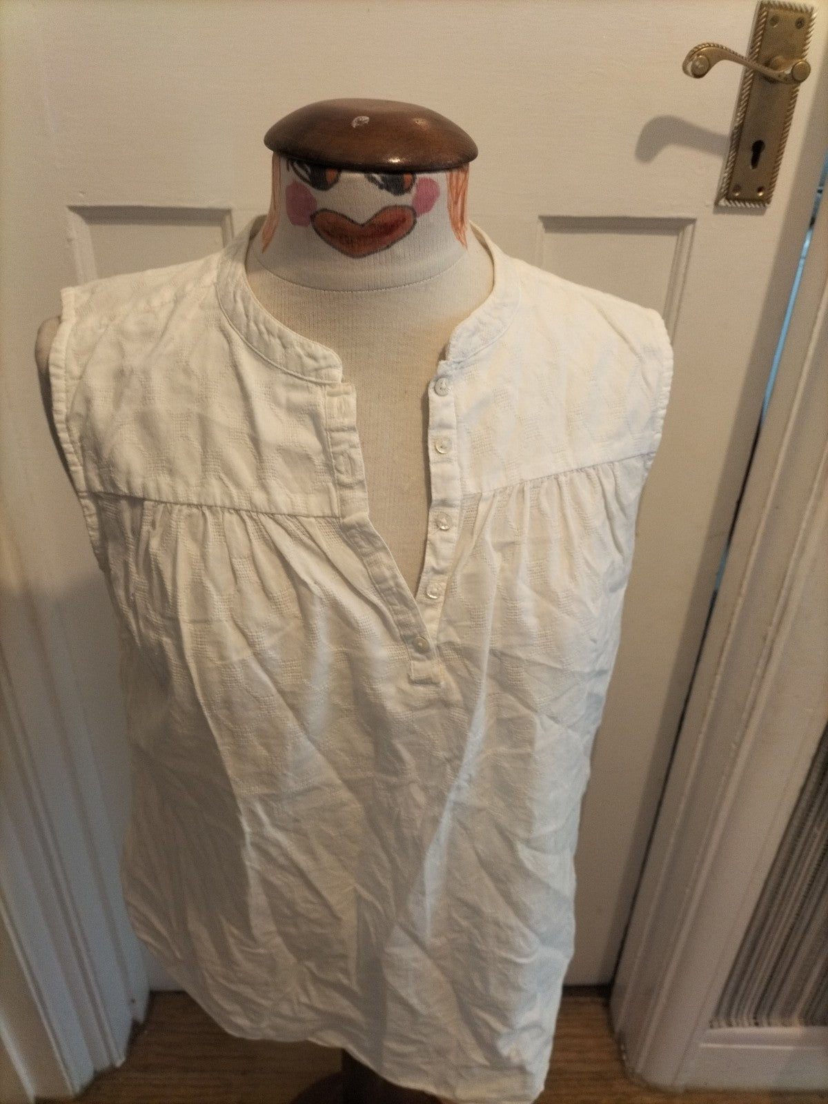 Ladies He Loves Me Size 12 White Sleeveless Tshirt