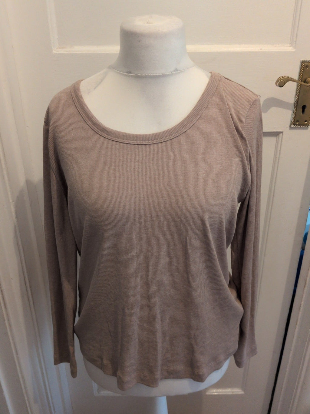 Primark XL Beige Long Sleeve Scoop T-shirt