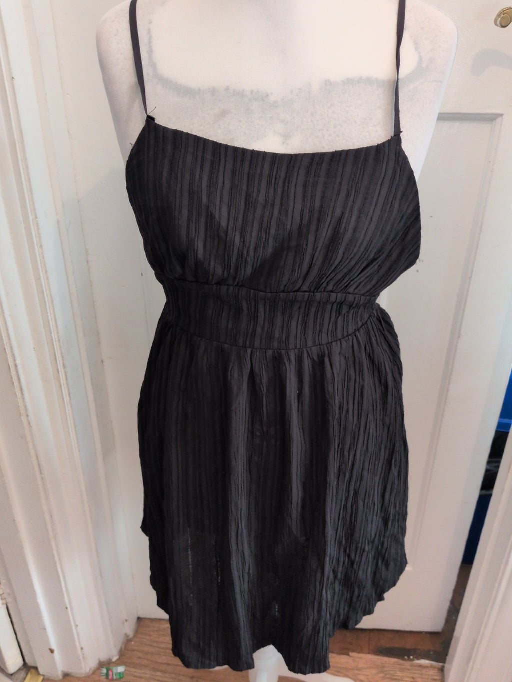 Shein Large Black Halterneck Open Back Knee Length Dress