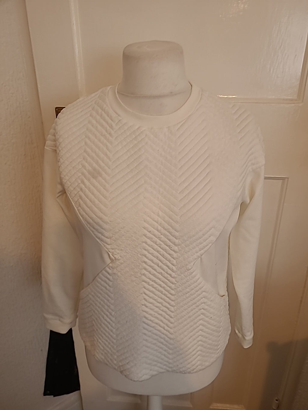 Ladies Zara Basic Size Medium White Long Sleeve Jumper