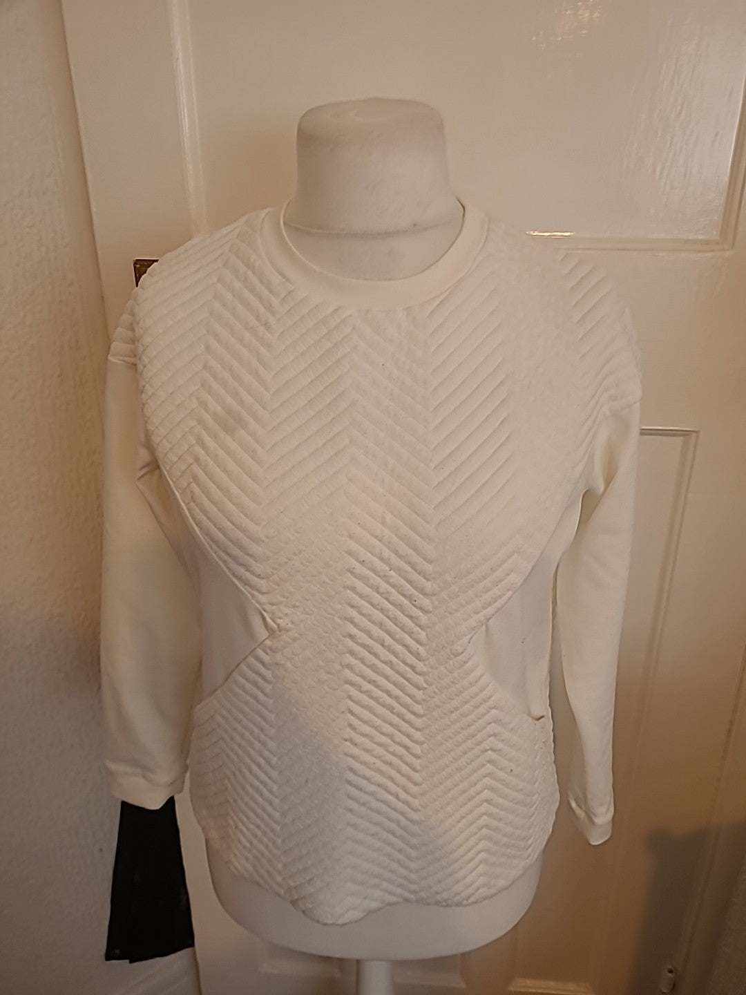 Ladies Zara Basic Size Medium White Long Sleeve Jumper