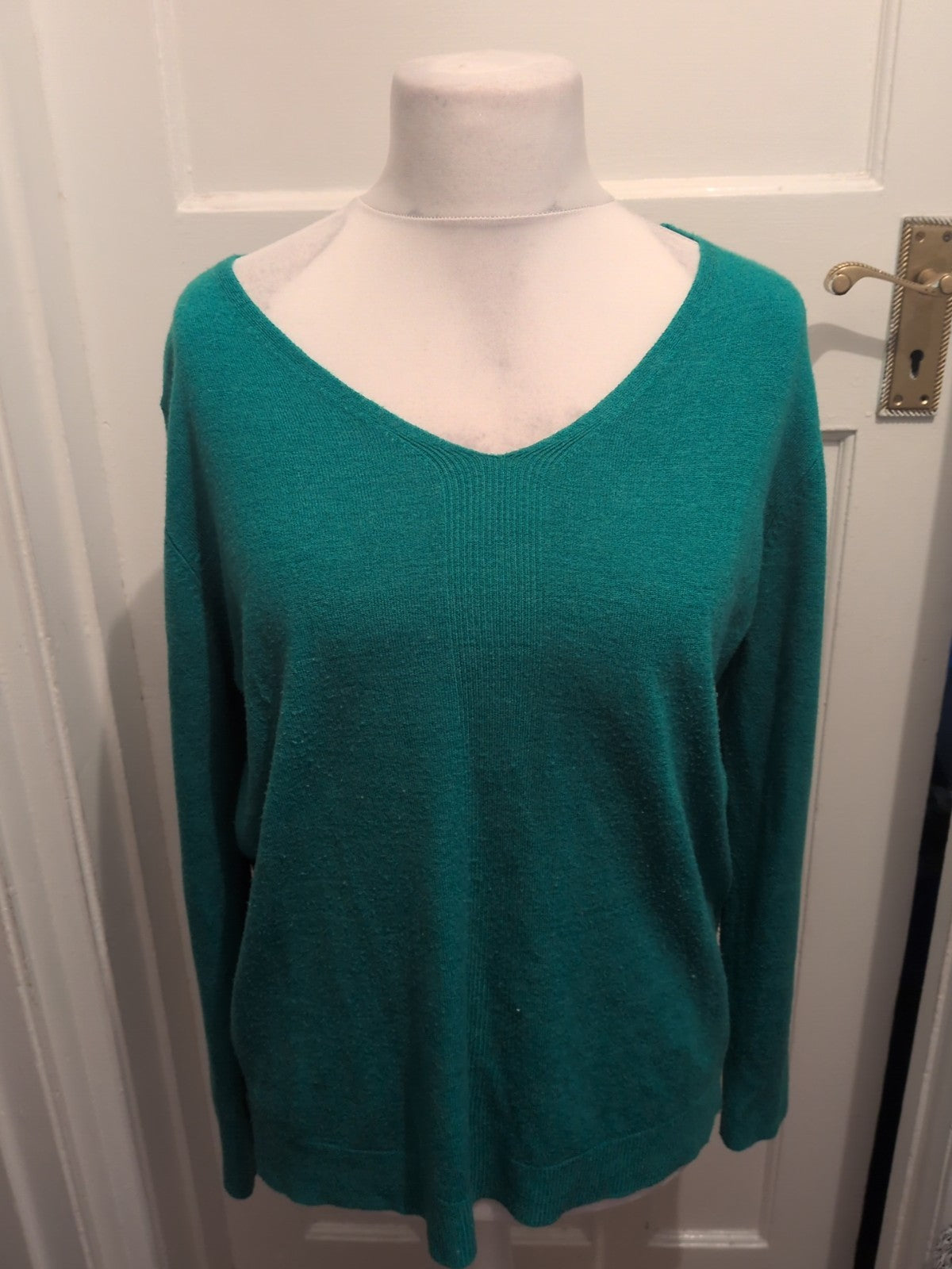 Ladies Primark Size 18-20 Green V Neck Jumper