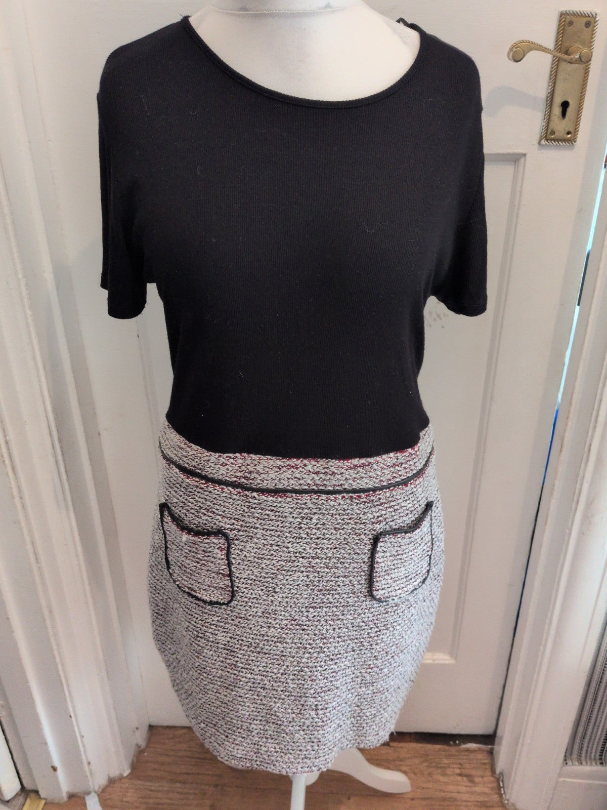 Select 18 Black And Grey With Red Short Sleeve Dress