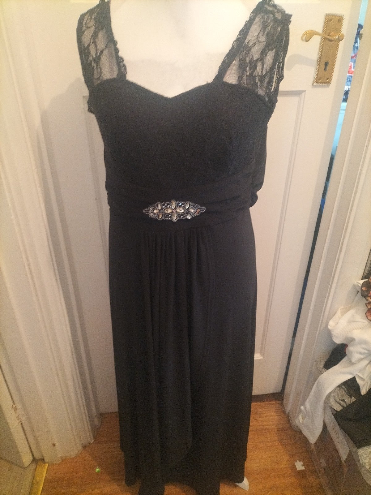 Ladies Bodyflirt Size Euro 44 Black Sleeveless Lined Flowy Dress