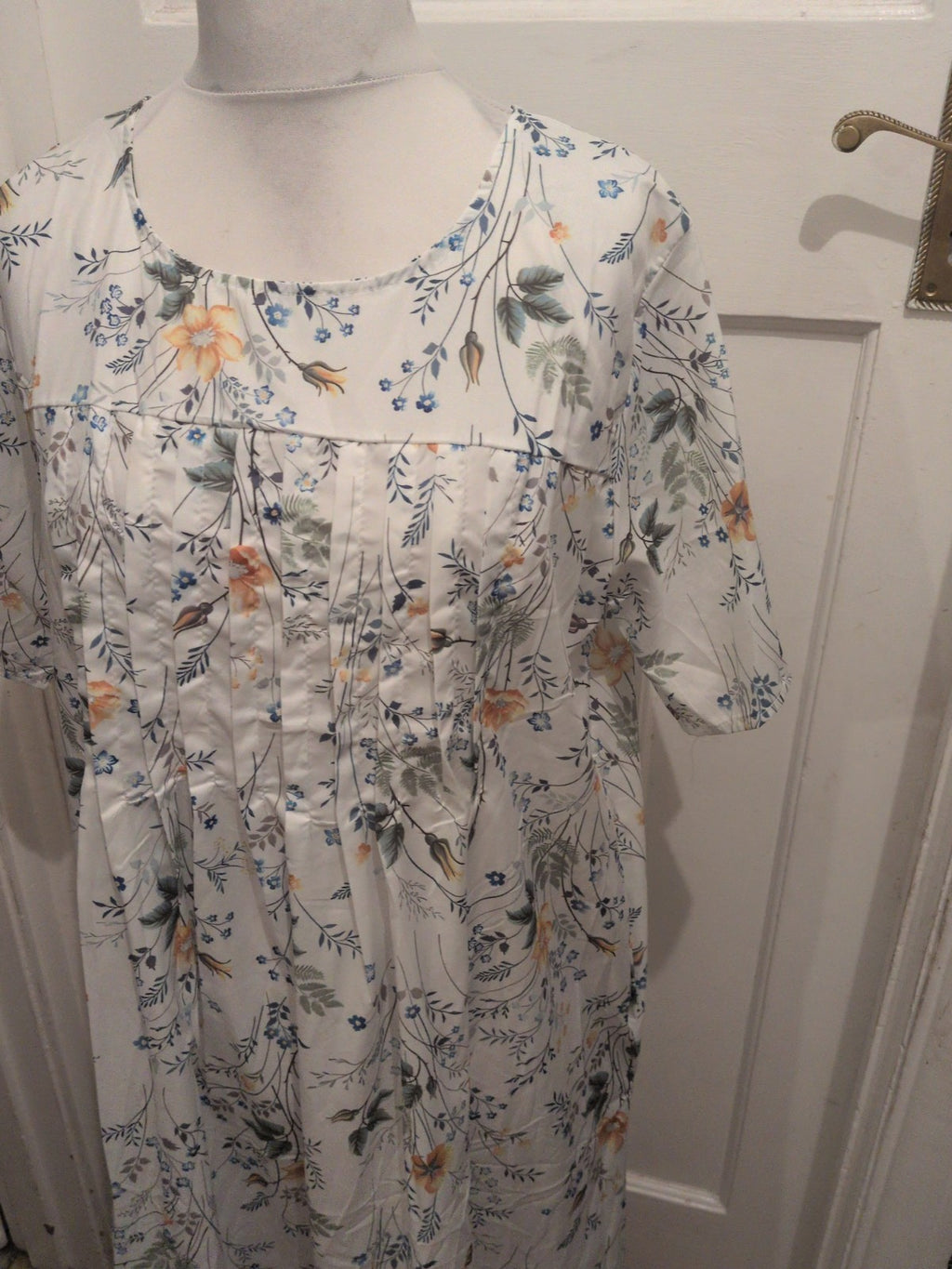 Ladies Size 3xl White Floral Long Length Short Sleeve Maxi Dress