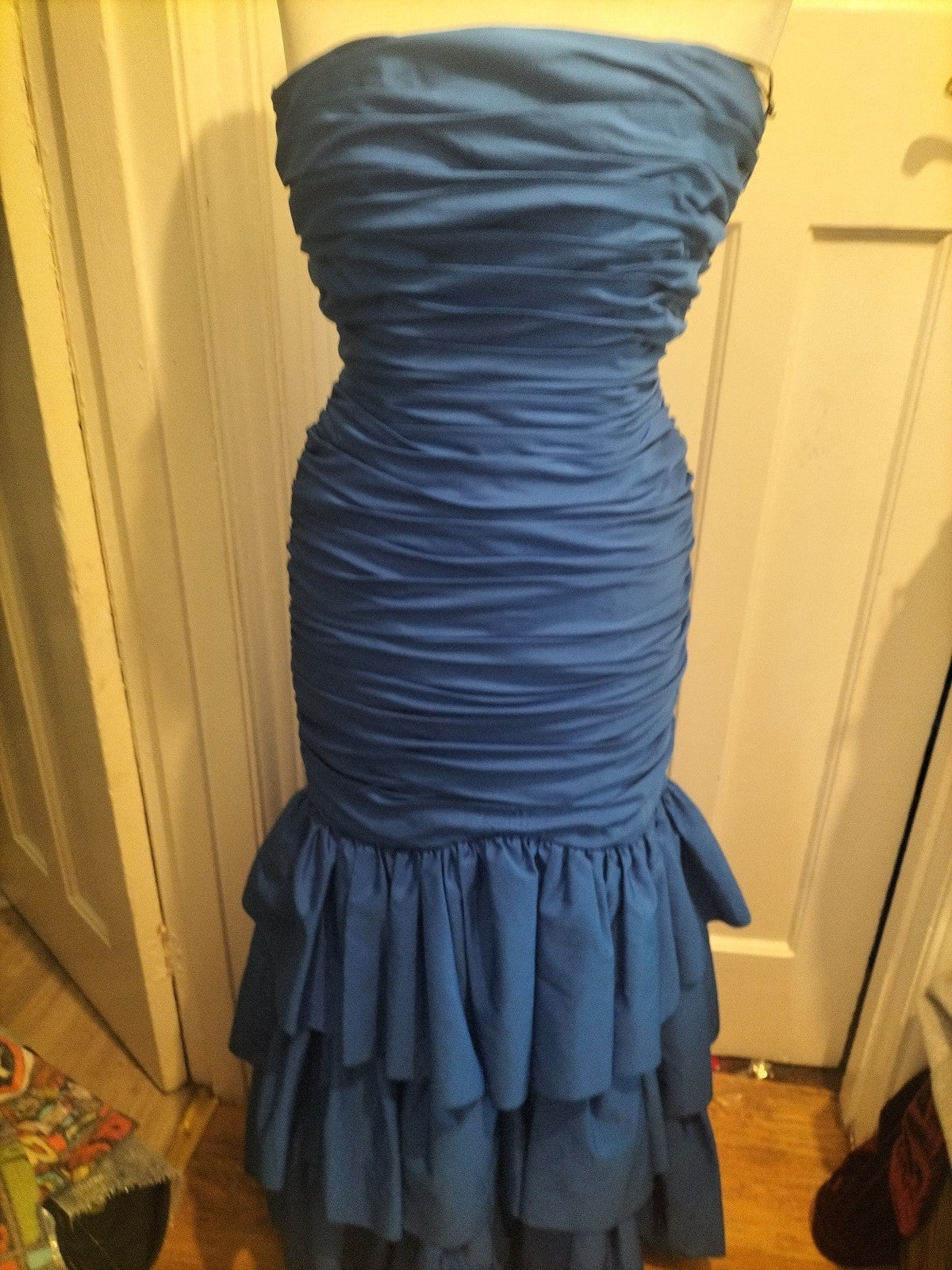 Ladies John Charles Soecial Occasion Dress Blue Size 12 Strapless
