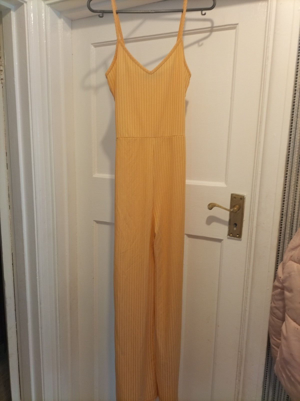 Ladies In The Style Size 8 Sandy Sleeveless Jumpsuit