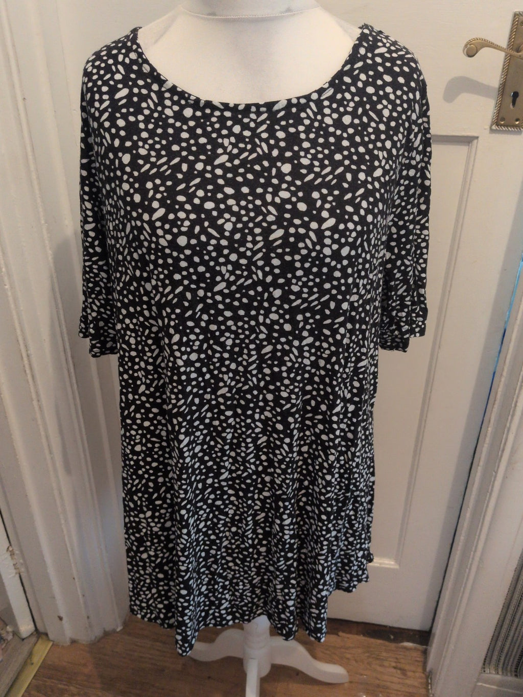 Bonmarche 20 Black And White Speckled Short Sleeve Blouse
