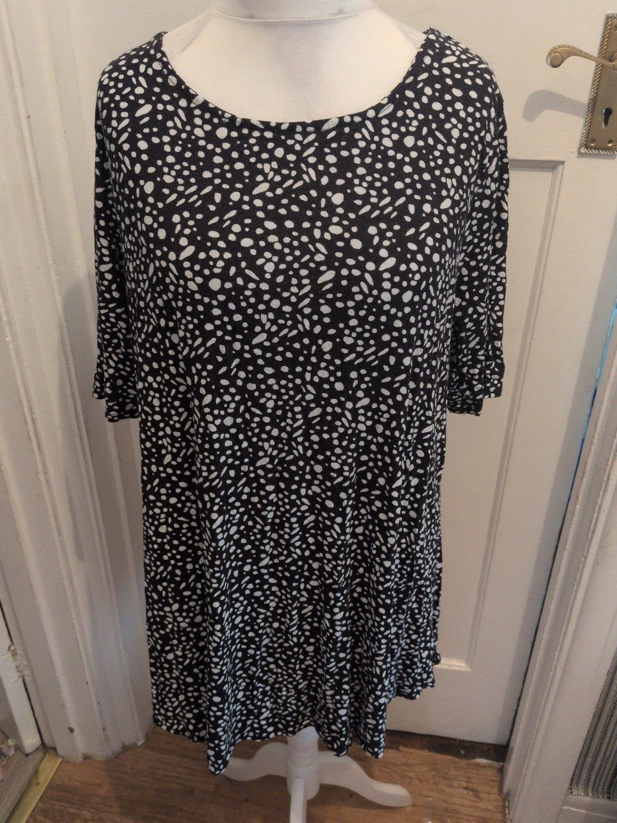 Bonmarche 20 Black And White Speckled Short Sleeve Blouse
