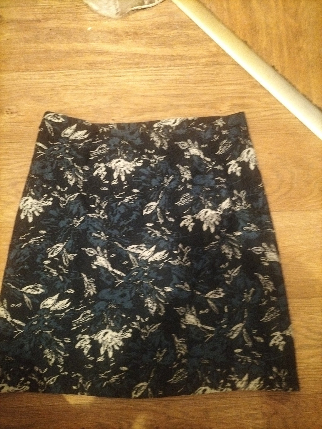 Ladies George Size 12 Navy/Black/White Skirt Knee Length Pencil