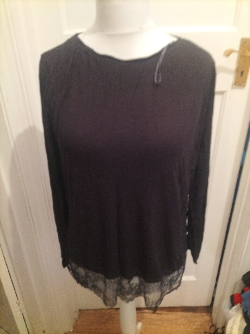 Ladies H+M Size Large Black Long Sleeved Lace Hem T-shirt