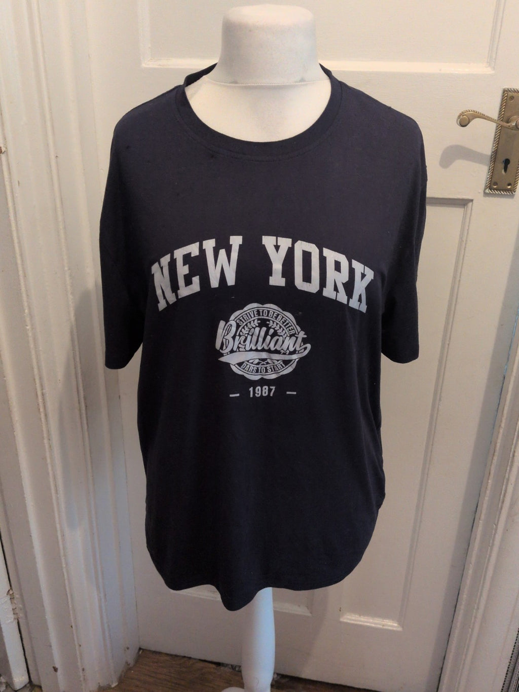 Large Navy With New York White Print Short Sleeve T-shirt