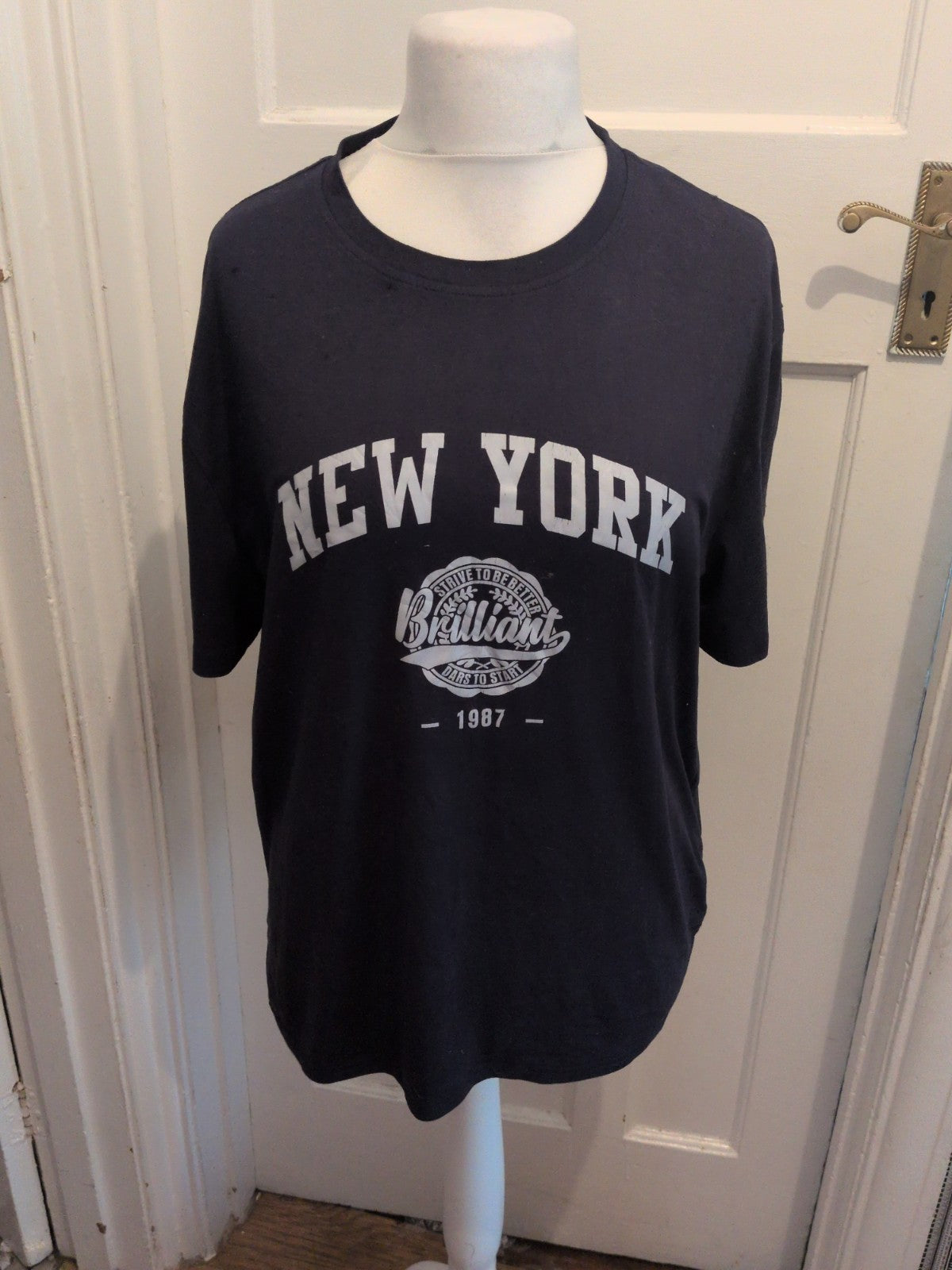 Large Navy With New York White Print Short Sleeve T-shirt