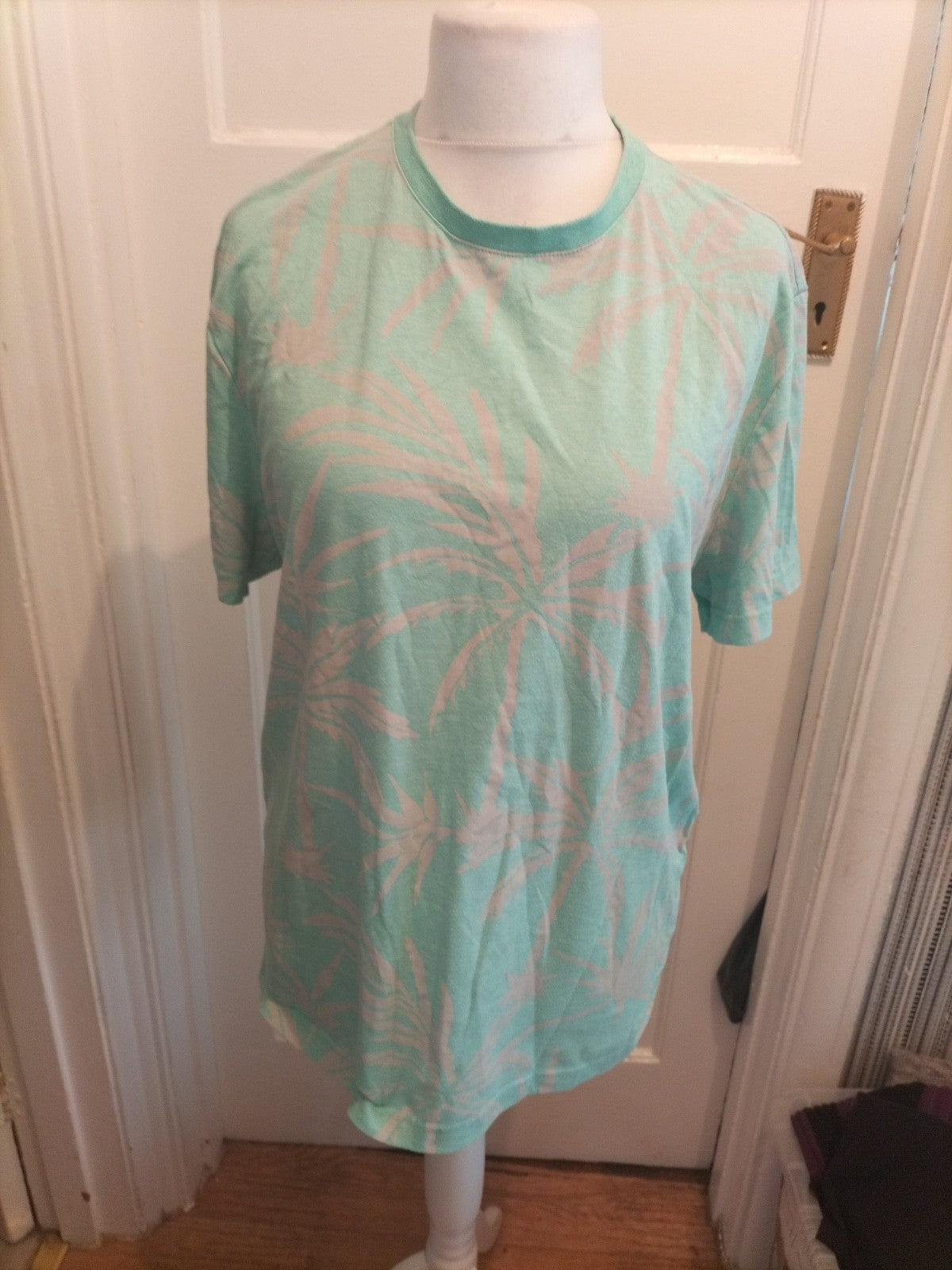 Primark XL Turquoise Grey Floral T-shirt Short Sleeved Bobbling