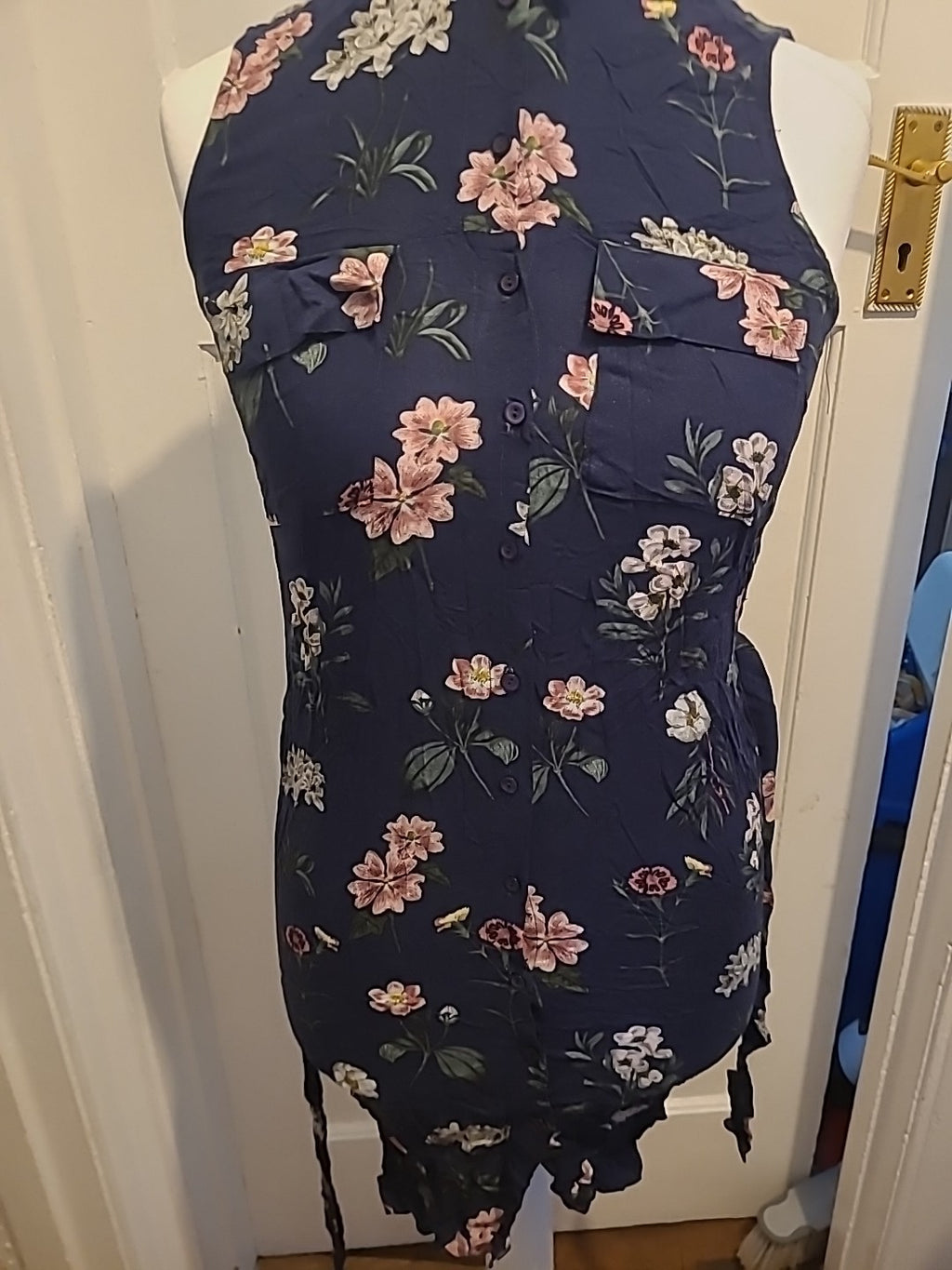 Ladies Redherring Size 8 Navy Floral Sleeveless Dress
