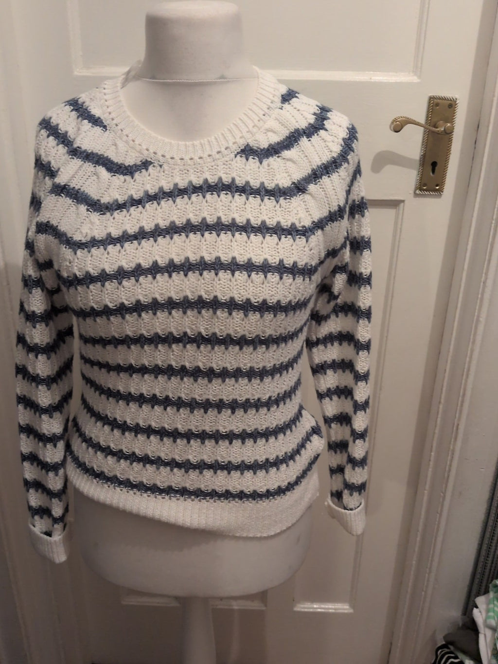 Tu 10 Blue And White Knit Long Sleeve Jumper