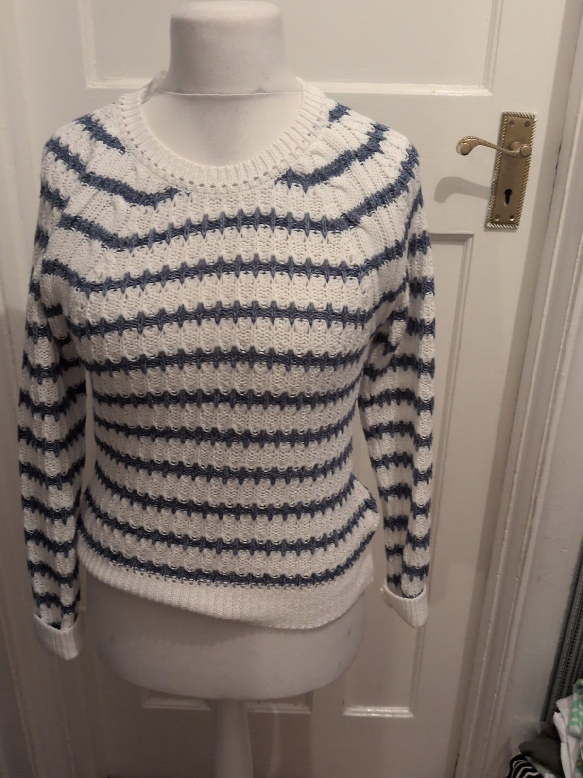 Tu 10 Blue And White Knit Long Sleeve Jumper