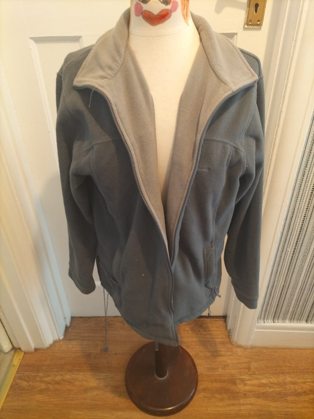 Mens Mountain Life Size Small Grey Warm Zip Through