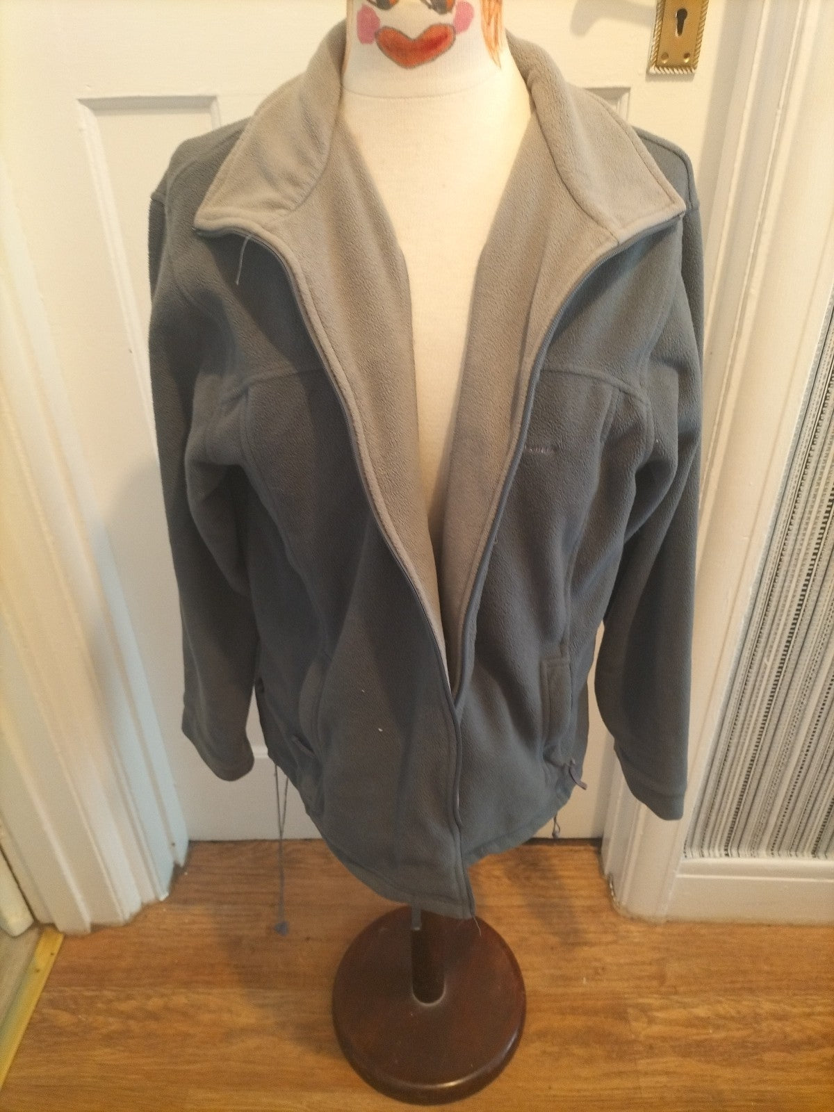 Mens Mountain Life Size Small Grey Warm Zip Through
