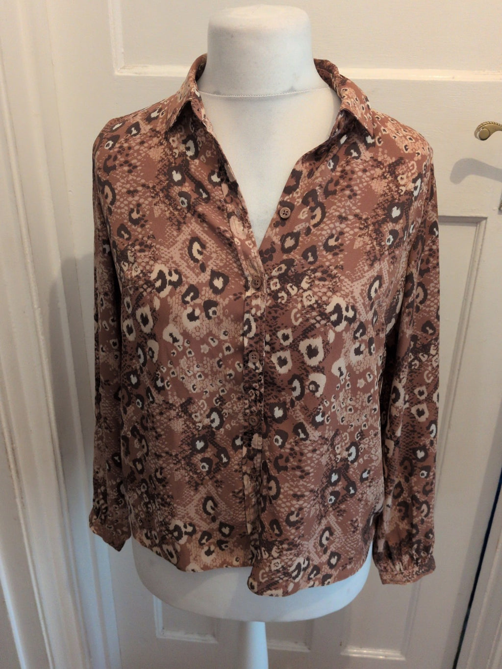 Tu Woman 10 Brown Patterned Long Sleeve Buttoned Blouse Collared