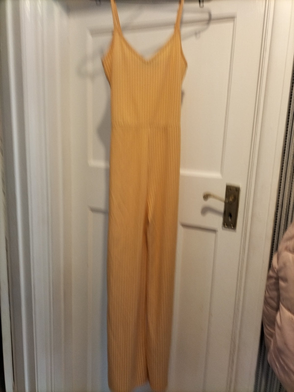 Ladies In The Style Size 8 Sandy Sleeveless Jumpsuit