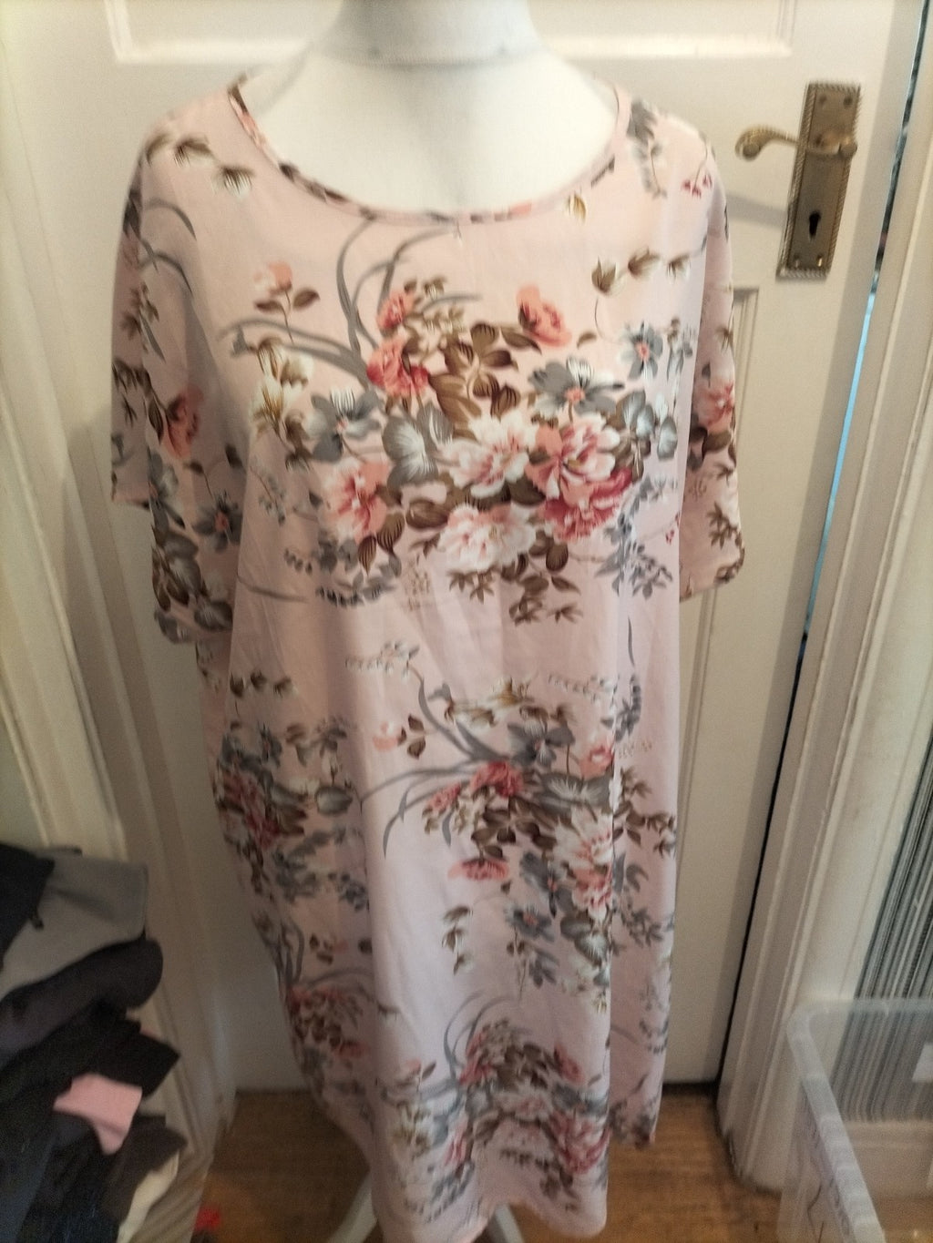Ladies Shein Curve Size 4xl Pink Floral Short Dress