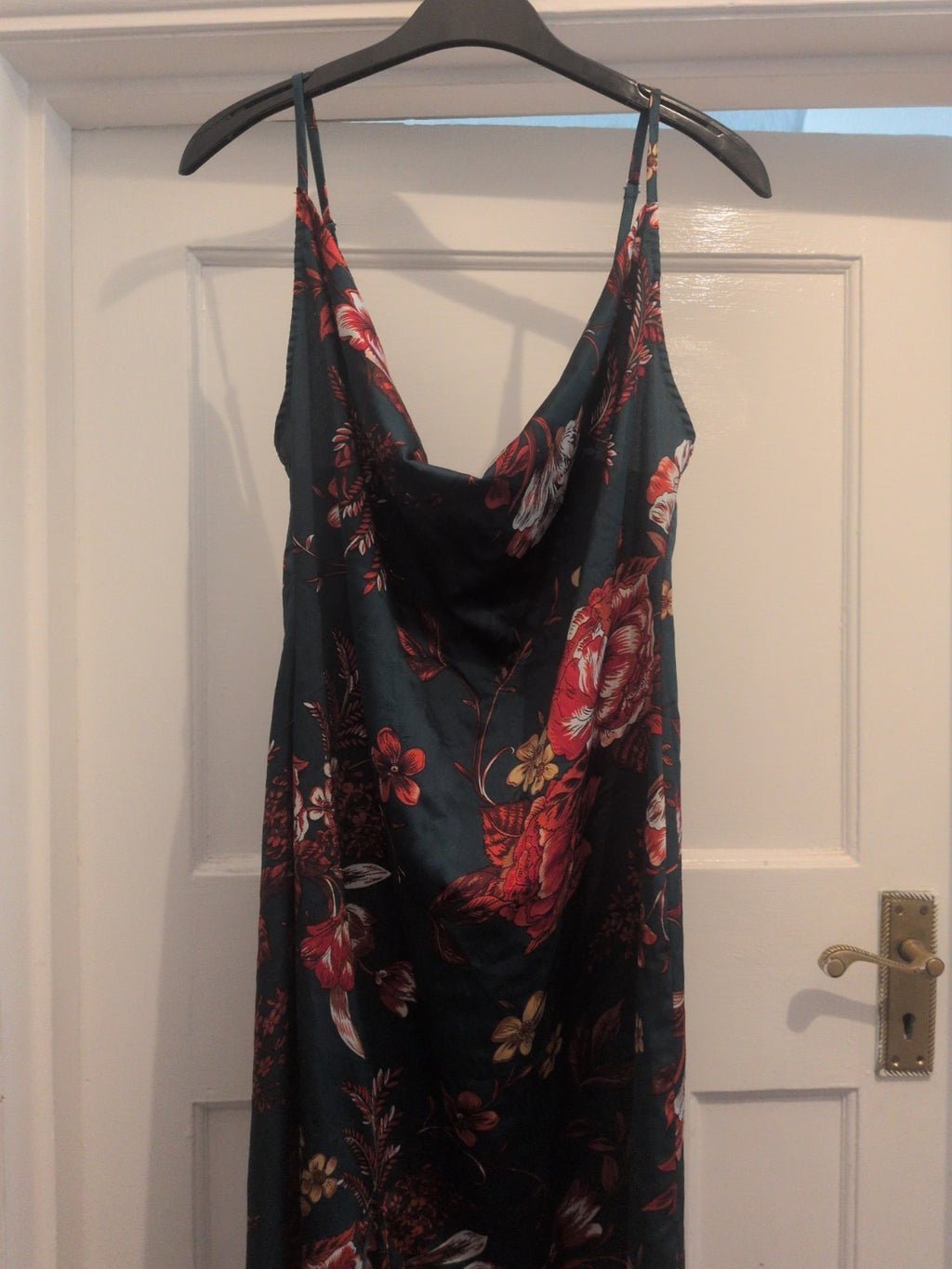 Prettylittlething 12 Green Red Floral Split Hem Sleeveless Dress