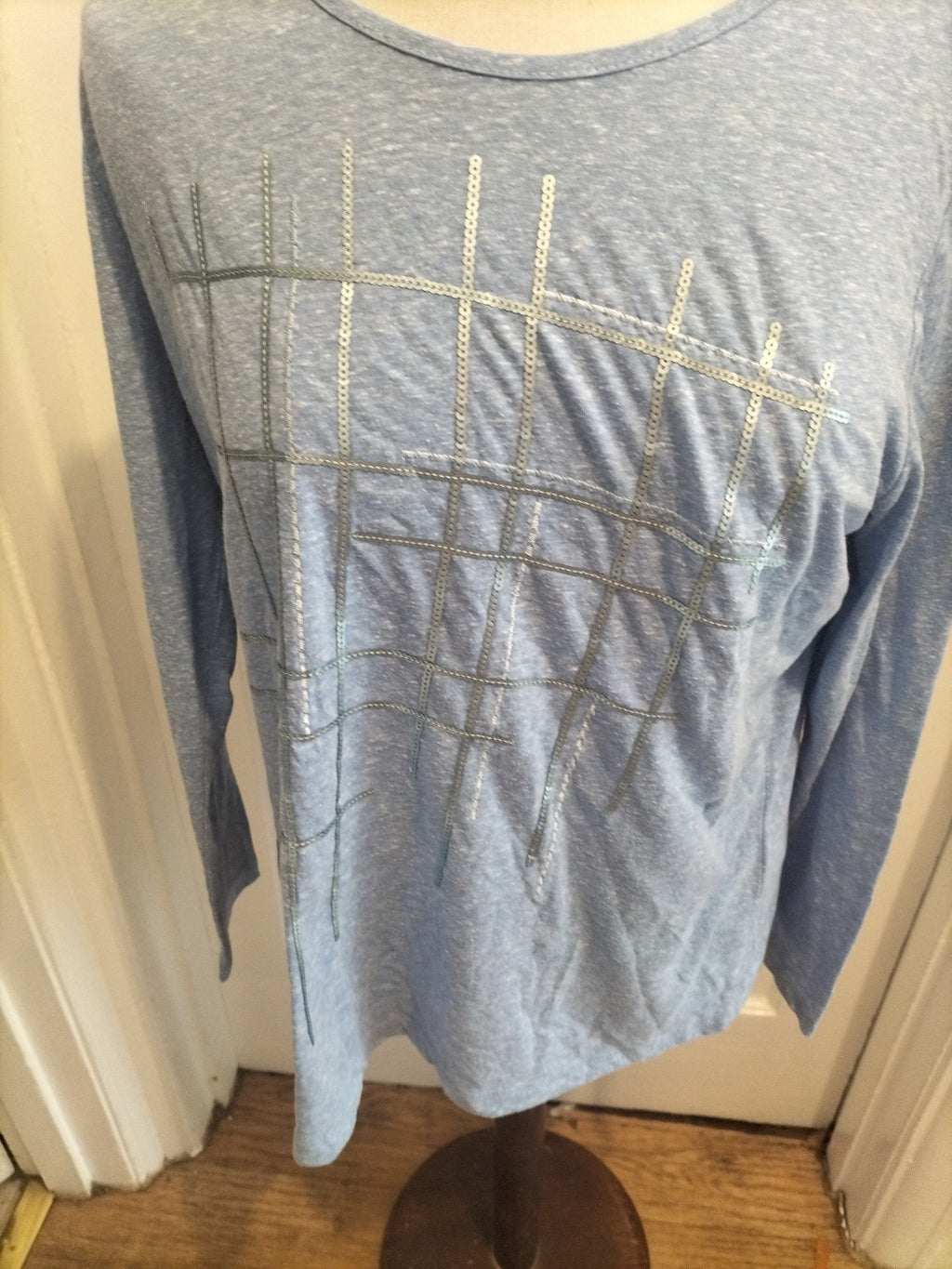 Ladies Mona Size 14R Pale Blue Silver Sequined Long Sleeved Tshirt