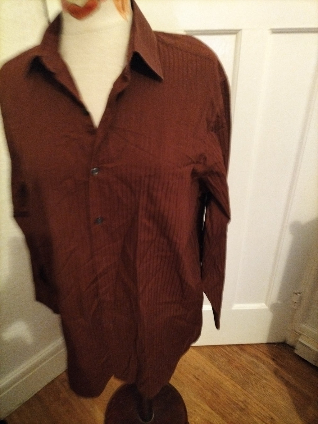 Mens Van Heusen Size 16 Collar Brown Striped Long Sleeved Shirt