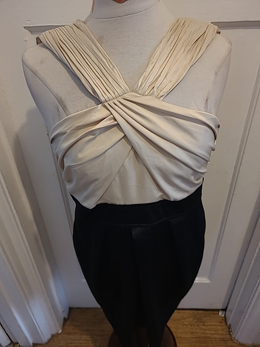 Ladies New Look Size 8 Beige Black Sleeveless Dress