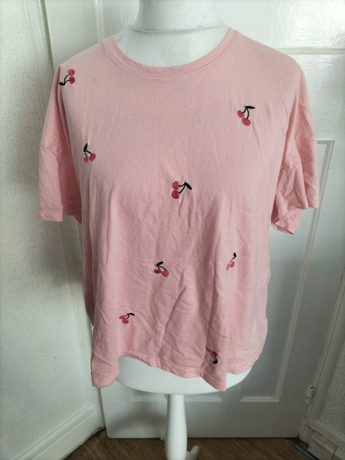 Ladies Size 2XL Pink Cherry Short Sleeved Tshirt
