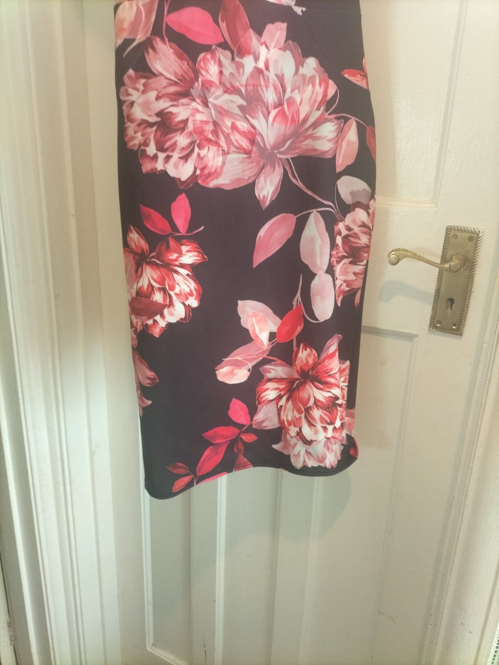 Ladies Missguided Size 10 Black Floral Sleeveless Dress