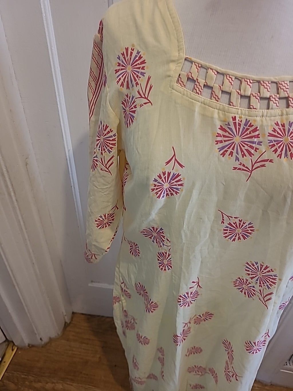 Ladies Shafi Size Medium Yellow Mid Sleeved Dress