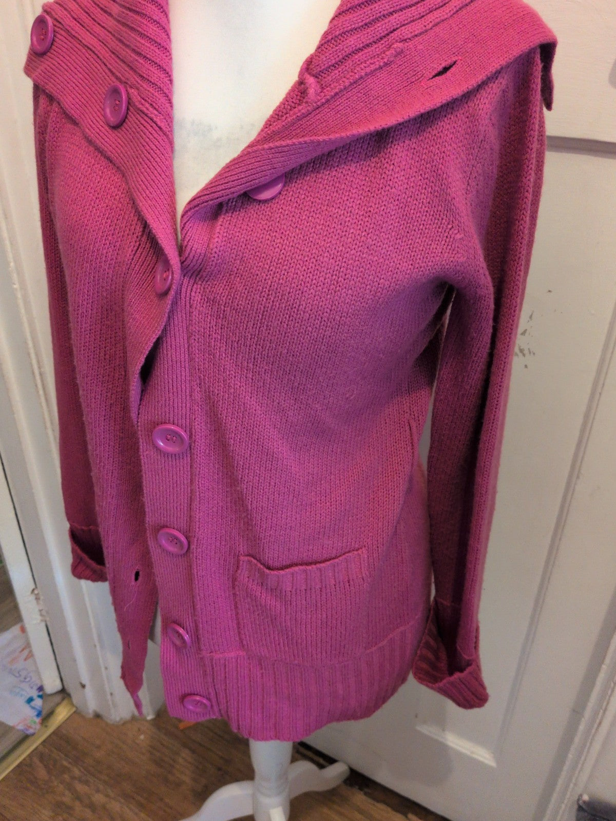 Ladies Large Deep Pink Long Sleeve Buttoned Cardigan