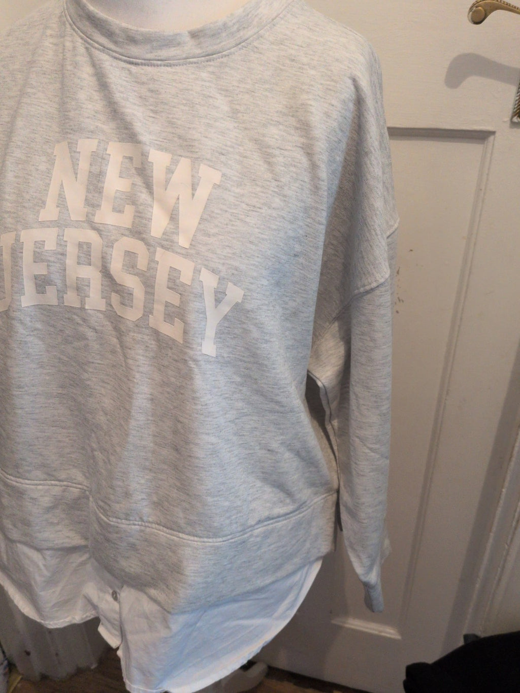Ladies Nutmeg 16 Pale Grey Long Sleeve Pullover Jump New York