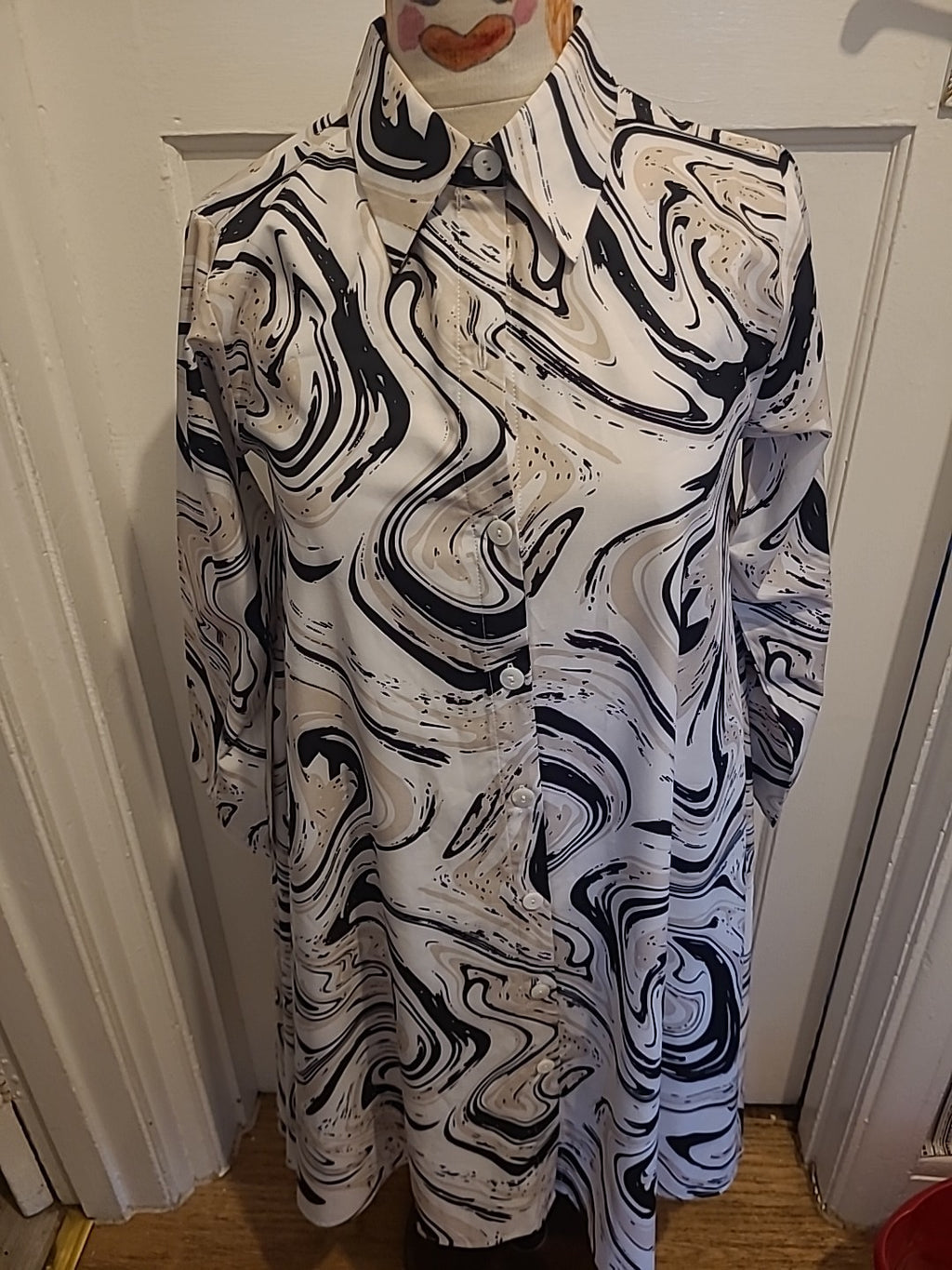 Ladies Uchoo Size XL White/Black/Beige Collared Dress