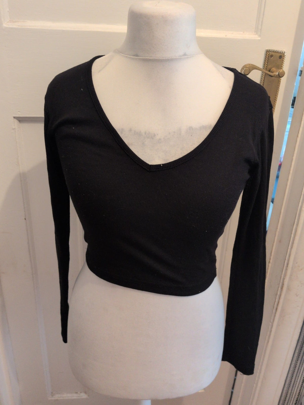 Ladies Boohoo Size 8 Black Long Sleeve Top