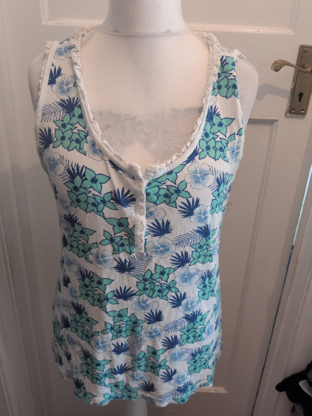 Papaya 20 White Turquoise And Blue Sleeveless Blouse