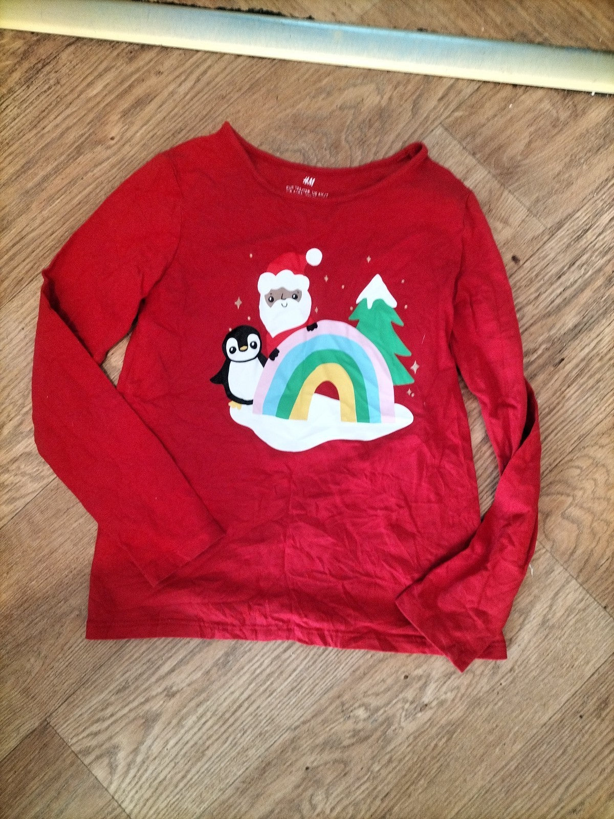 H&M 6-8 Years Red Christmas Long Sleeve Top