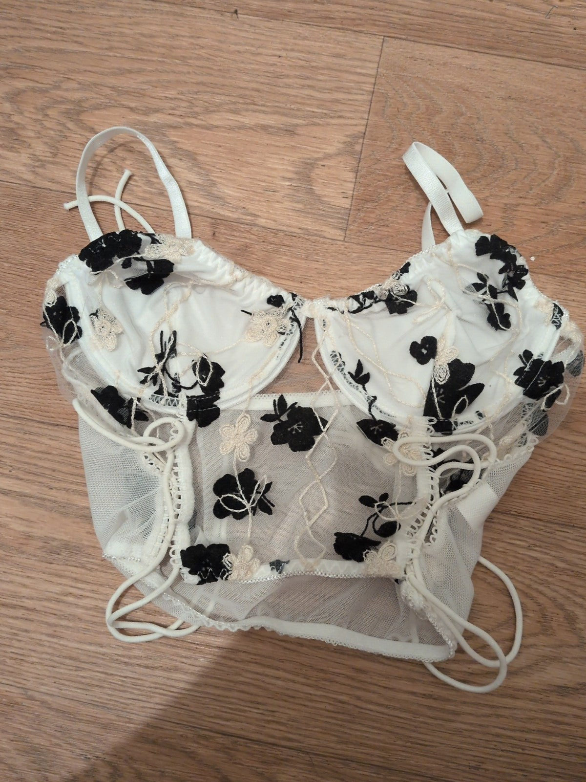 Romwe Small Black And White Bra