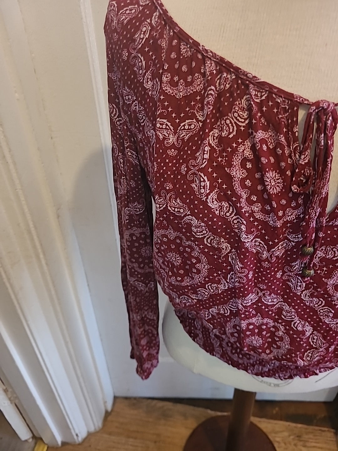 Ladies H+M Size 12 Purple White Long Sleeved Blouse