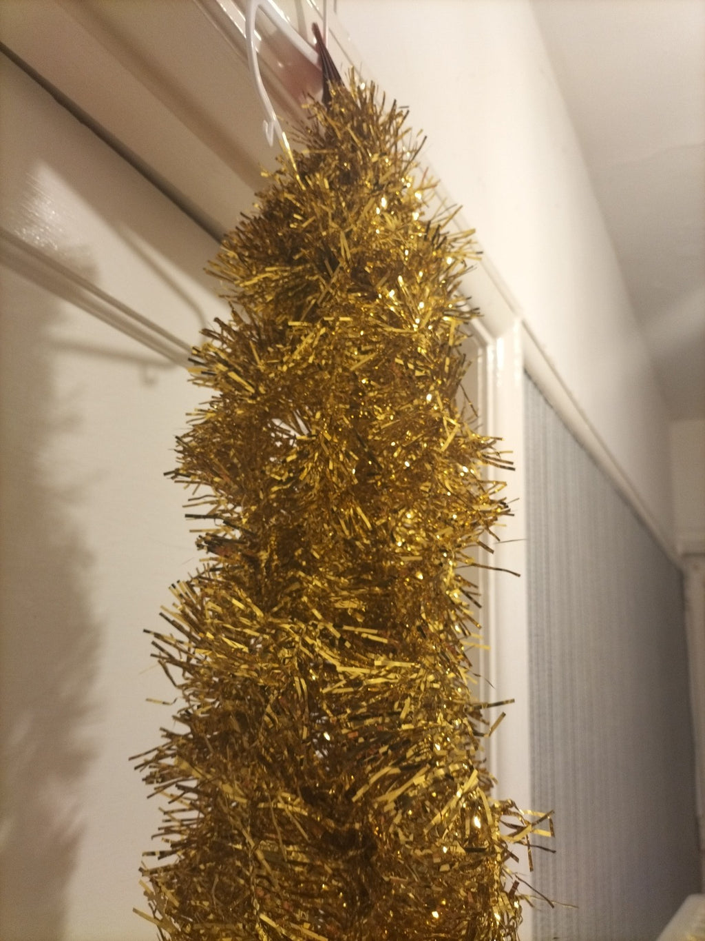 Brand new Gold 2M Christmas decoration Tinsel