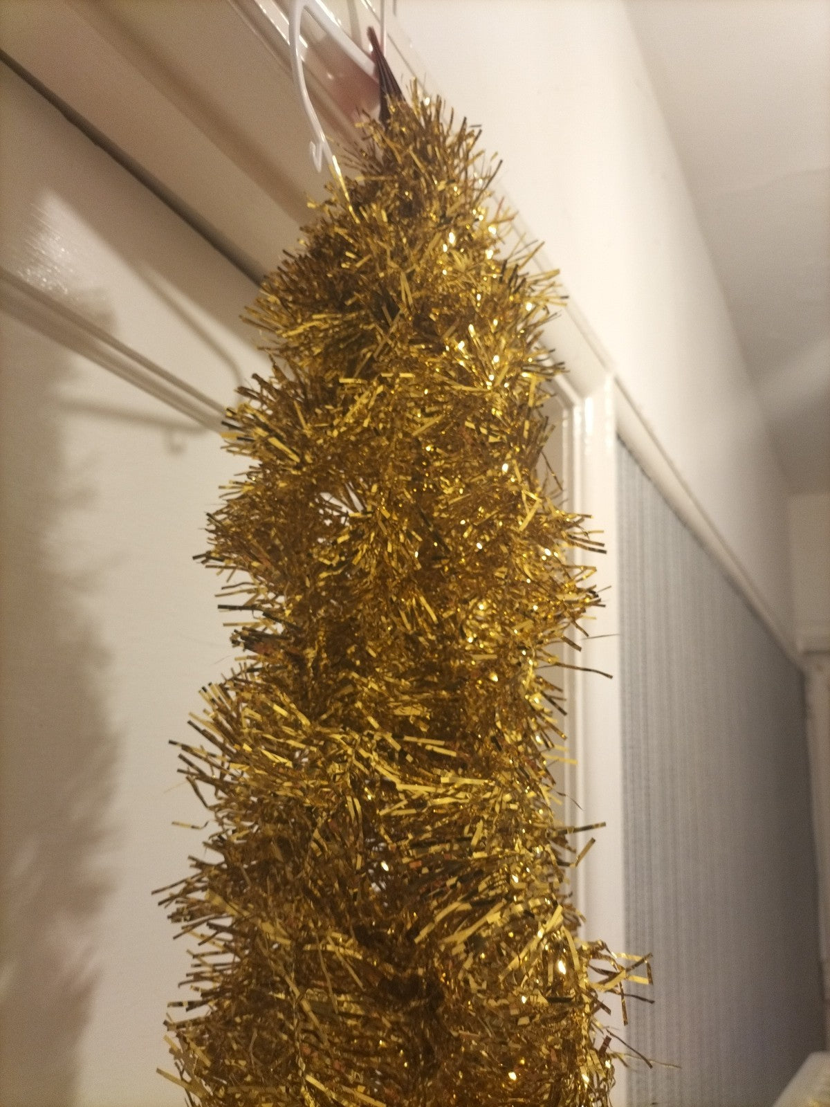 Brand new Gold 2M Christmas decoration Tinsel