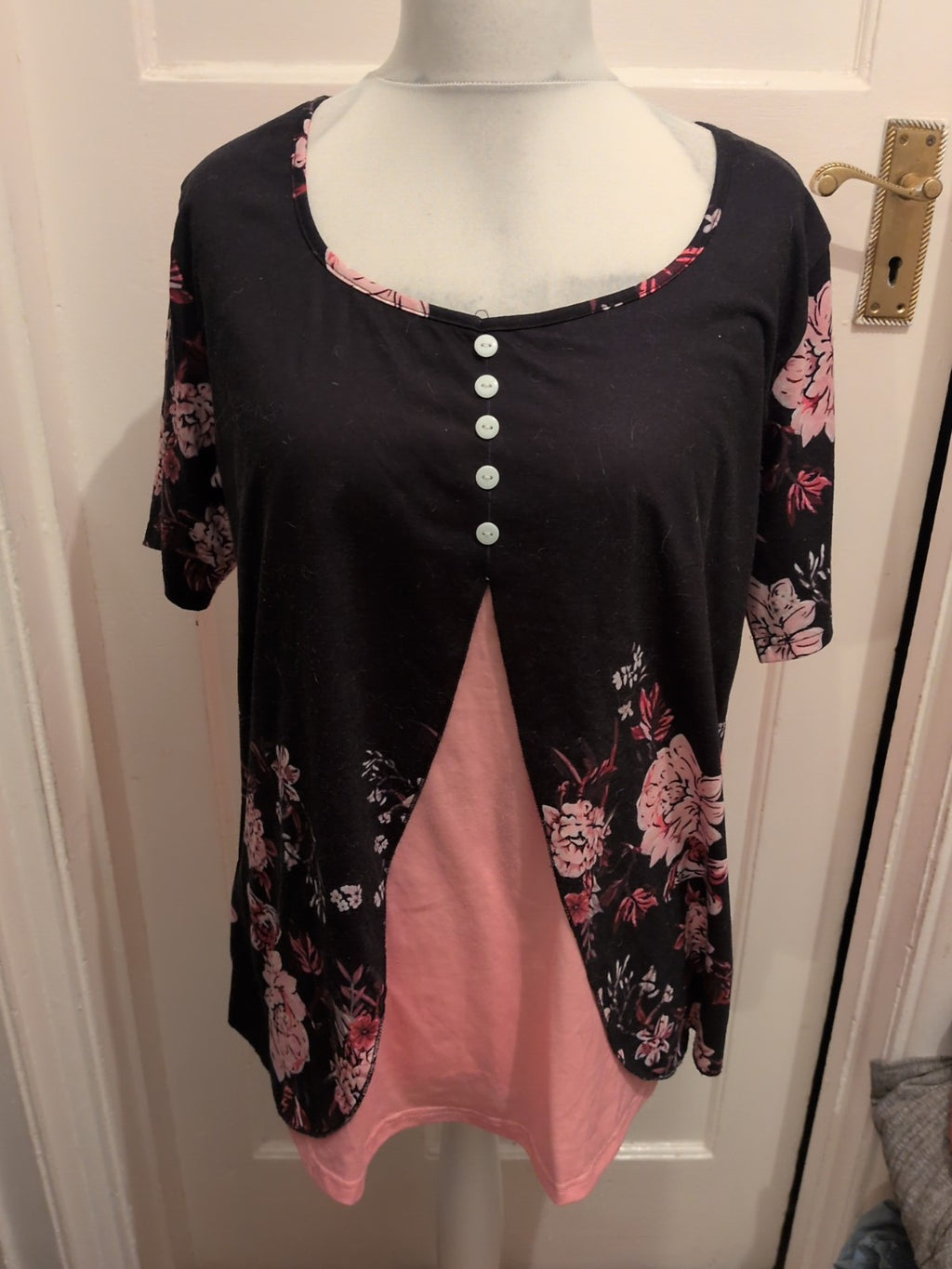 XL Pink Tone And Black Short Sleeve Blousr