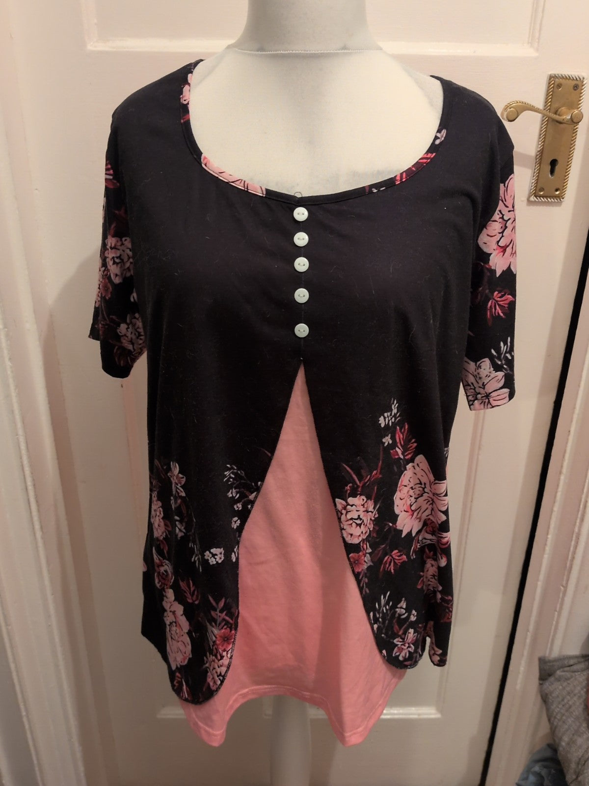XL Pink Tone And Black Short Sleeve Blousr