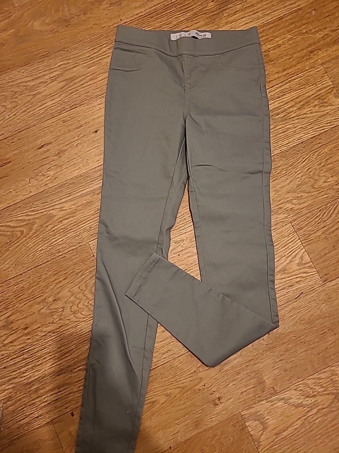 Ladies Denim&Co Size 4 Khaki Jeggings
