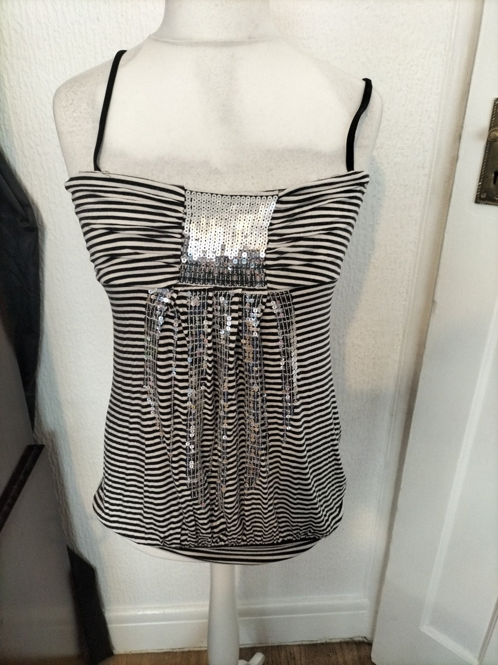 Ladies Amisu Size Large Striped Sequin Sleeveless Blouse
